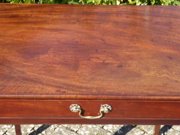 Georgian mahogany side table circa 1800 Georgian Antique Tables 4