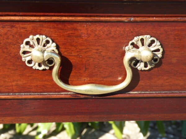 Georgian mahogany side table circa 1800 Georgian Antique Tables 5