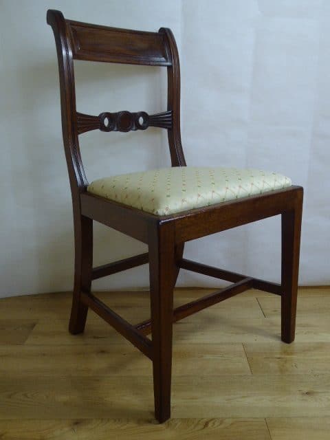 Pair of Georgian mahogany dining chairs circa 1780 dining chairs Antique Chairs 8