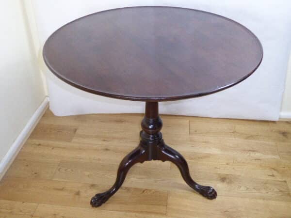 Georgian red walnut bird cage tilting tripod table circa 1770