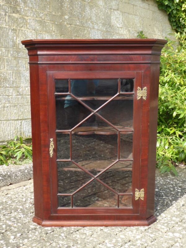 Georgian mahogany hanging corner cupboard circa 1800 corner cupboard Antique Cupboards 4