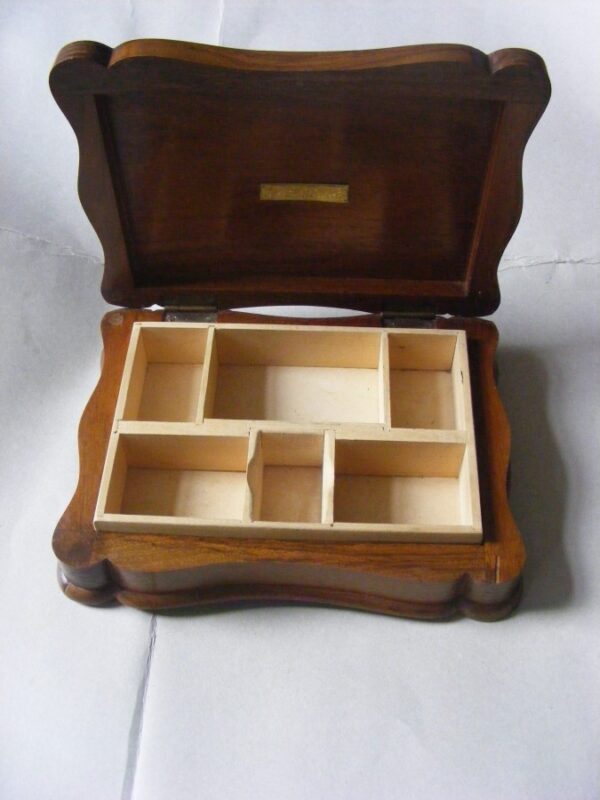 Delightful Presentation Box from Pahlavi Royal Family c1920 Persia Qajar Persia Antique Boxes 5