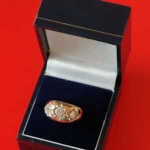 A Vintage 9ct Yellow Gold White Zircon Signet Ring – Boxed / Ideal Gift / Present Costume Jewellery Antique Jewellery