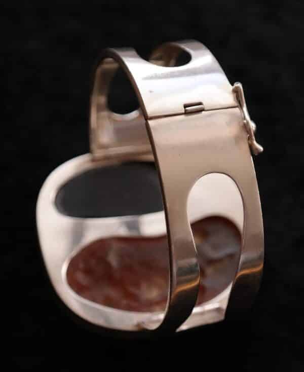 SALE - An Unusual Large Vintage Silver Baltic Amber Bangle - Ideal Gift / Birthday Present - Image 5