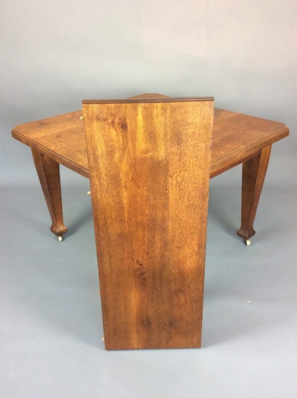 Arts & Crafts Oak Extending Table - Image 3