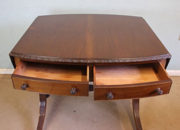 Quality Mahogany Sofa Table / Centre Table - Image 8