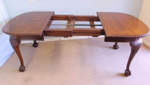 Antique Mahogany Extending Dining Table - Image 8