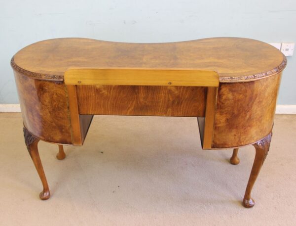 Burr Walnut Writing Desk / Dressing Table Antique Antique Desks 15
