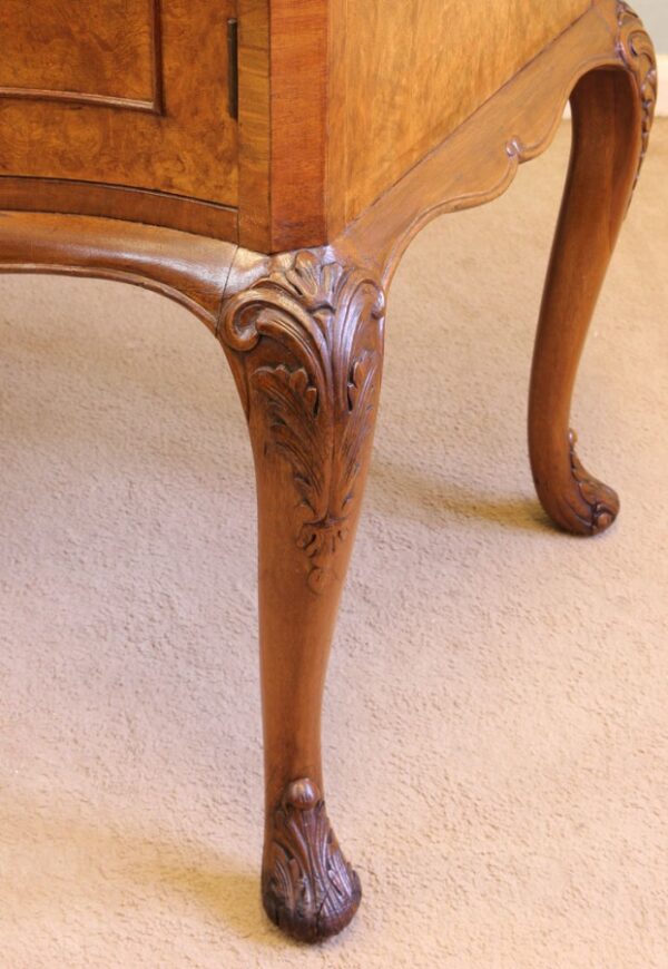 Antique Quality Burr Walnut Serpentine Front Sideboard - Image 13
