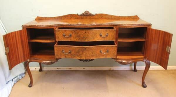 Antique Quality Burr Walnut Serpentine Front Sideboard - Image 14