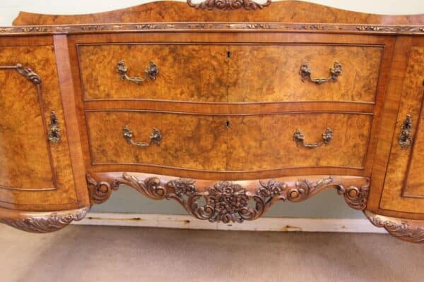 Antique Quality Burr Walnut Serpentine Front Sideboard - Image 7