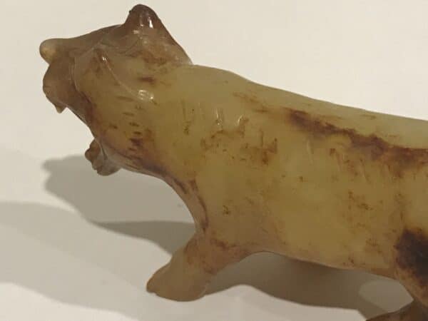 Jade Tiger Chinese carving - Image 5
