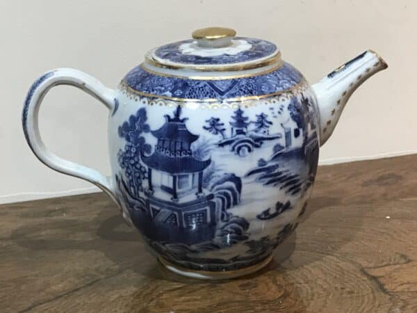 Chinese 18th century teapot Antique Ceramics 8