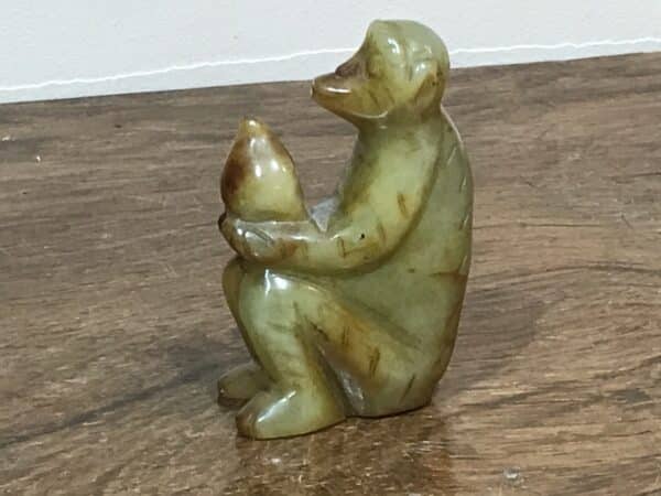 18th century Chinese Jade Monkey holding his nut - Image 4