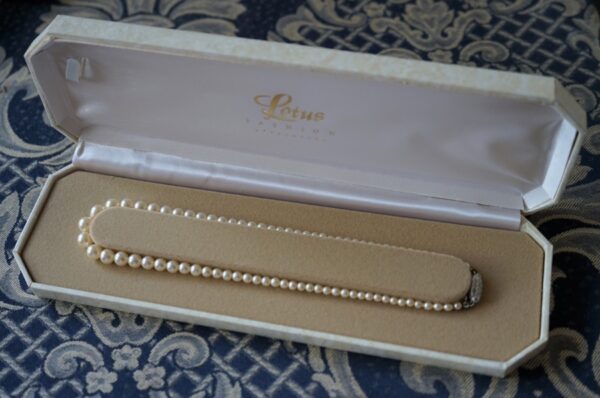 SALE - A LOTUS Graduated Faux Pearl Necklace With A Rhinestone Clasp - Boxed / Ideal Present