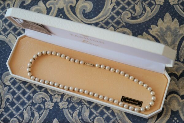 LOTUS Pearl Necklace With A Gold Plated Silver Clasp - Boxed / Ideal Present - Image 2