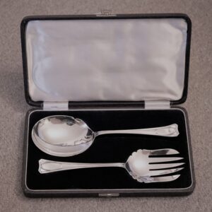 SALE – A Vintage Boxed ‘ASHBERRY’ Spoon & Fork Fruit Set / Ideal Gift / Present Boxed Baby Sets Antique Silver