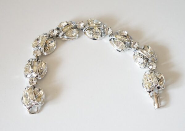 A Vintage Designer ‘Exquisite’ 50s RHINESTONE BRACELET – Boxed Jewellery / Birthday Present Costume Jewellery Antique Bracelets 4