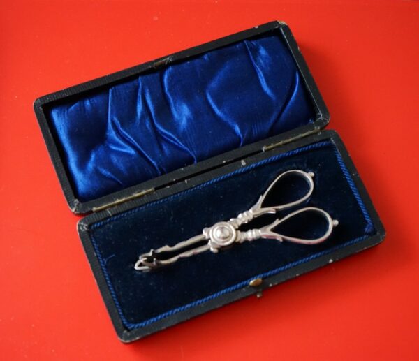 A Circa:- 1890s Sheffield Victorian Silver Sugar Nips- Tongs - Collectible / Silver Knives - Image 5