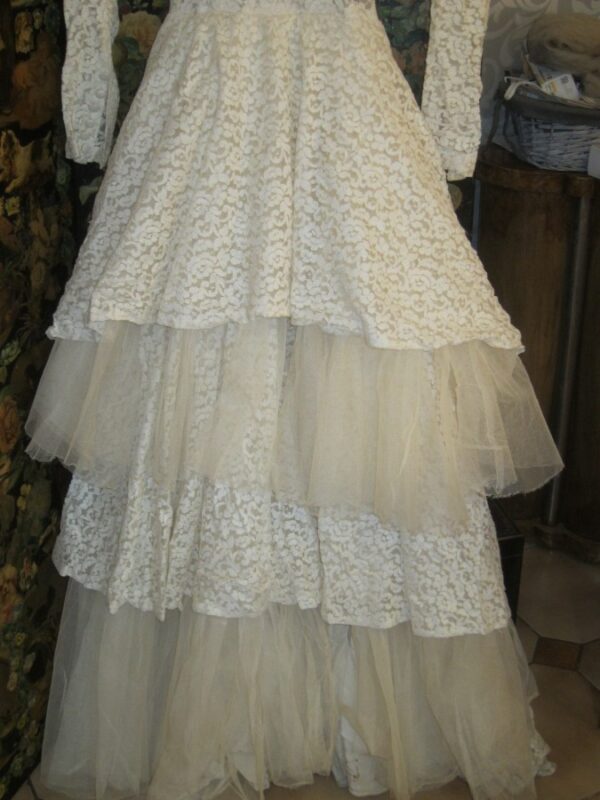 Vintage French 1950’s White Lace Wedding Gown/Haut Couture Paris Antique Antique Textiles 5