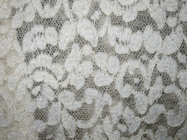 Vintage French 1950’s White Lace Wedding Gown/Haut Couture Paris Antique Antique Textiles 10