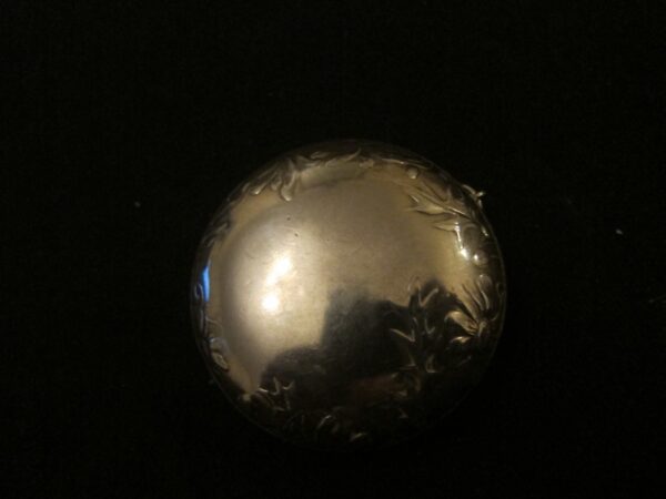 c.1900 Swiss Silver Hallmarked Pill Box/13.3grms - Image 5
