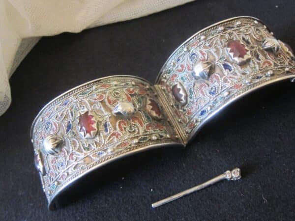 19th Century Asiatic Solid Silver Bracelet/56.7grms - Image 2