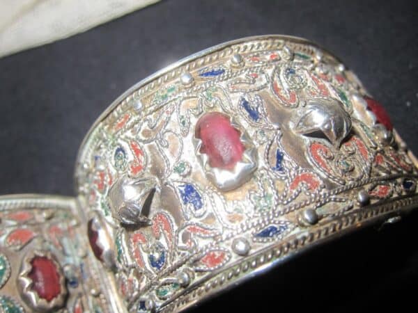 19th Century Asiatic Solid Silver Bracelet/56.7grms - Image 4