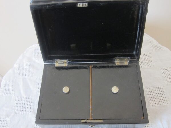 Antique Mother of Pearl & Papier Maché Tea Caddy - Image 4