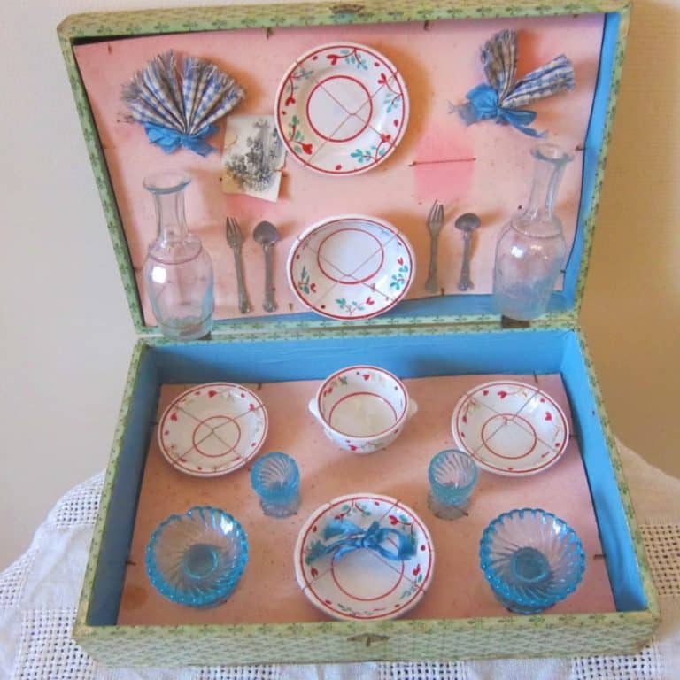 Antique French Doll's Toy Porcelaine & Glass Picnic Set