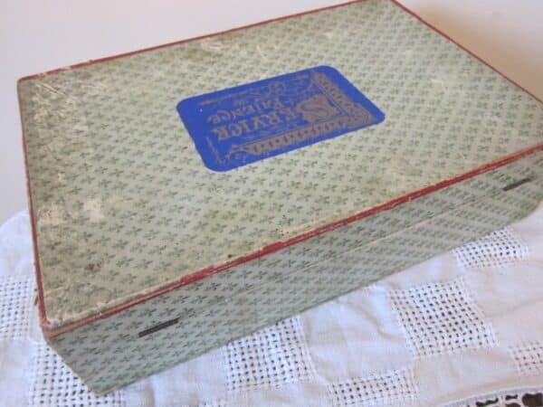 Antique French Doll's Toy Porcelaine & Glass Picnic Set - Image 5
