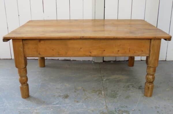 Antique Victorian Coffee Table coffee table Antique Furniture 4