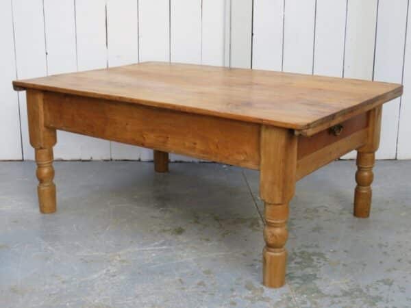 Antique Victorian Coffee Table - Image 8