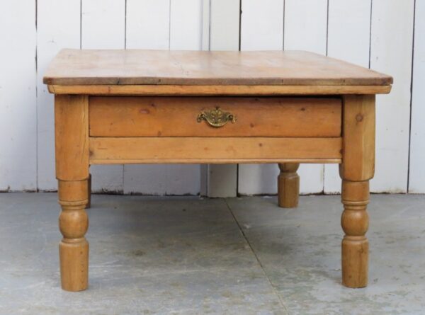 Antique Victorian Coffee Table coffee table Antique Furniture 9