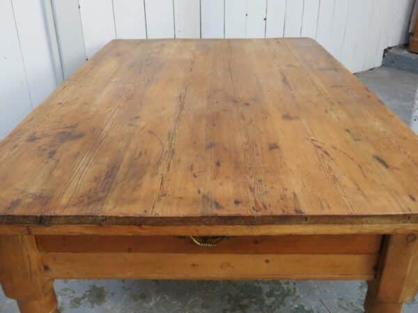 Antique Victorian Coffee Table coffee table Antique Furniture 6