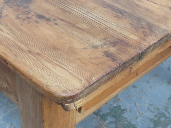 Antique Victorian Coffee Table - Image 3