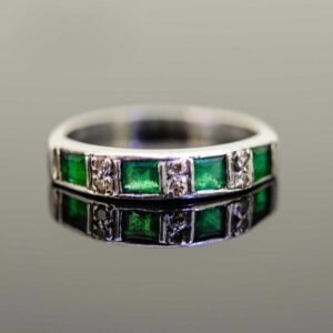 18ct White Gold Emerald & Diamond 10 Stone Half Eternity Ring ring Antique Jewellery