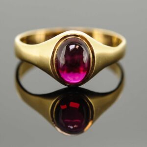 18ct Yellow Gold Synthetic Ruby Cabouchon Ring,18ct Ruby Ring,Plain Cabouchon Ruby Ring,18ct Synthetic Ruby Dress Ring, 18ct Ruby Dress Ring ring Antique Jewellery