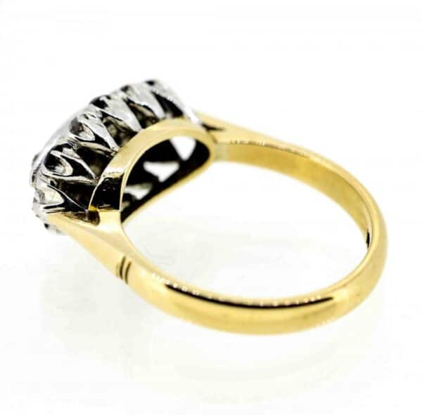 18ct Sapphire and Diamond Boat Shape Ring,Sapphire and Diamond Vintage Boat Shape Ring - Image 3