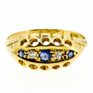 18ct Gold Edwardian Sapphire & Diamond Boat Shape Ring,Edwardian Sapphire and Diamond Ring,Antique Sapphire and Diamond Ring. 18ct Ring ring Antique Jewellery