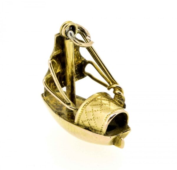 14k Sampan Charm, Novelty 14k Sampan Charm, Chinese Junk 14ct Novelty Charm. - Image 2