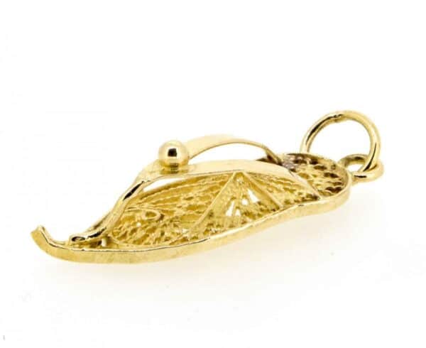 18ct Novelty Sandal Charm