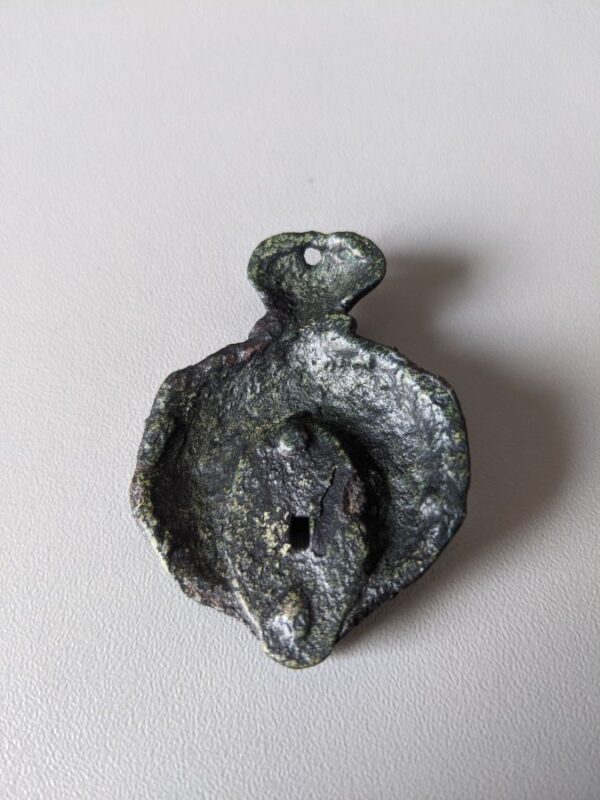 roman phallic pendant