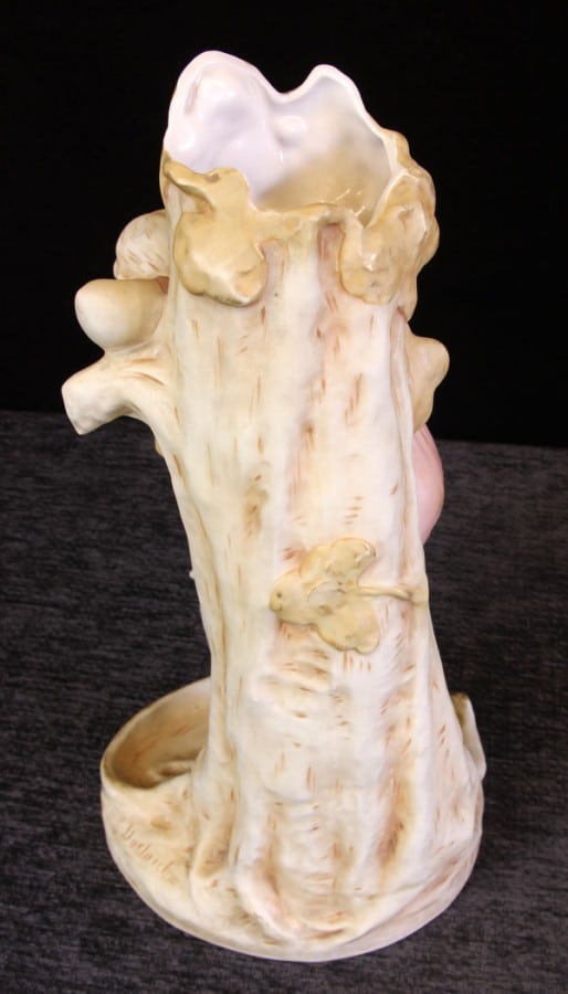 Antique Royal Dux Figure of Young Girl Antique Antique Ceramics 6