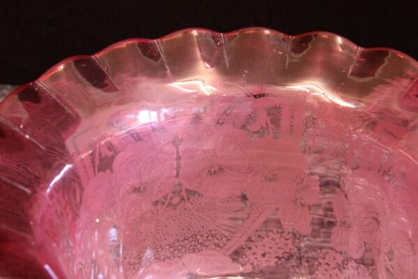 Antique Victorian Cranberry Glass Frilled Oil Lamp Shade - Image 3