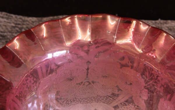 Antique Victorian Cranberry Glass Frilled Oil Lamp Shade - Image 5