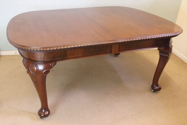 Antique Large Mahogany Extending Dining Table - Image 10