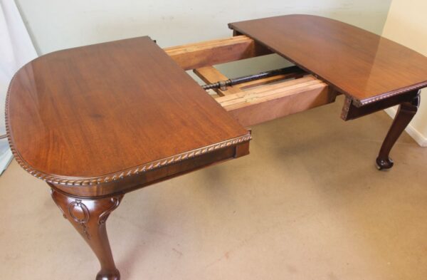 Antique Large Mahogany Extending Dining Table - Image 4
