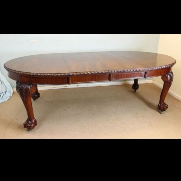 Antique Mahogany Extending Dining Table