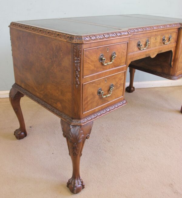 Quality Burr Walnut Kneehole Writing Desk burr walnut Antique Desks 15